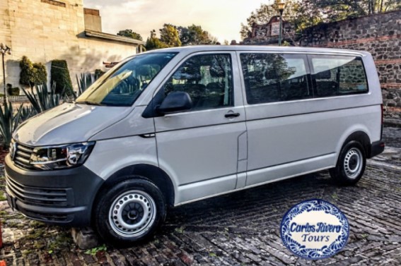 spacious-9-seat-van-ideal-for-groups-and-airport-transfers-or-comfortable-9-passenger-van-for-private-transfers-from-puebla-city
