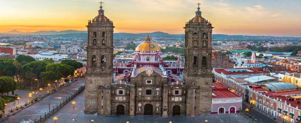 Join Us for a Special Puebla City Tour Before the Wedding!